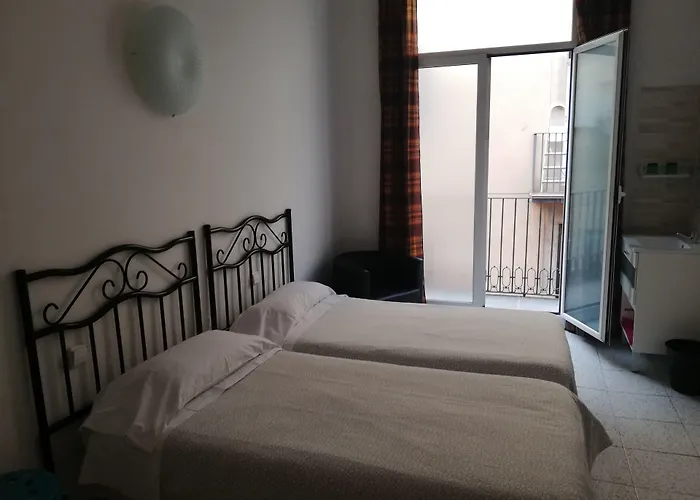 Hostal River